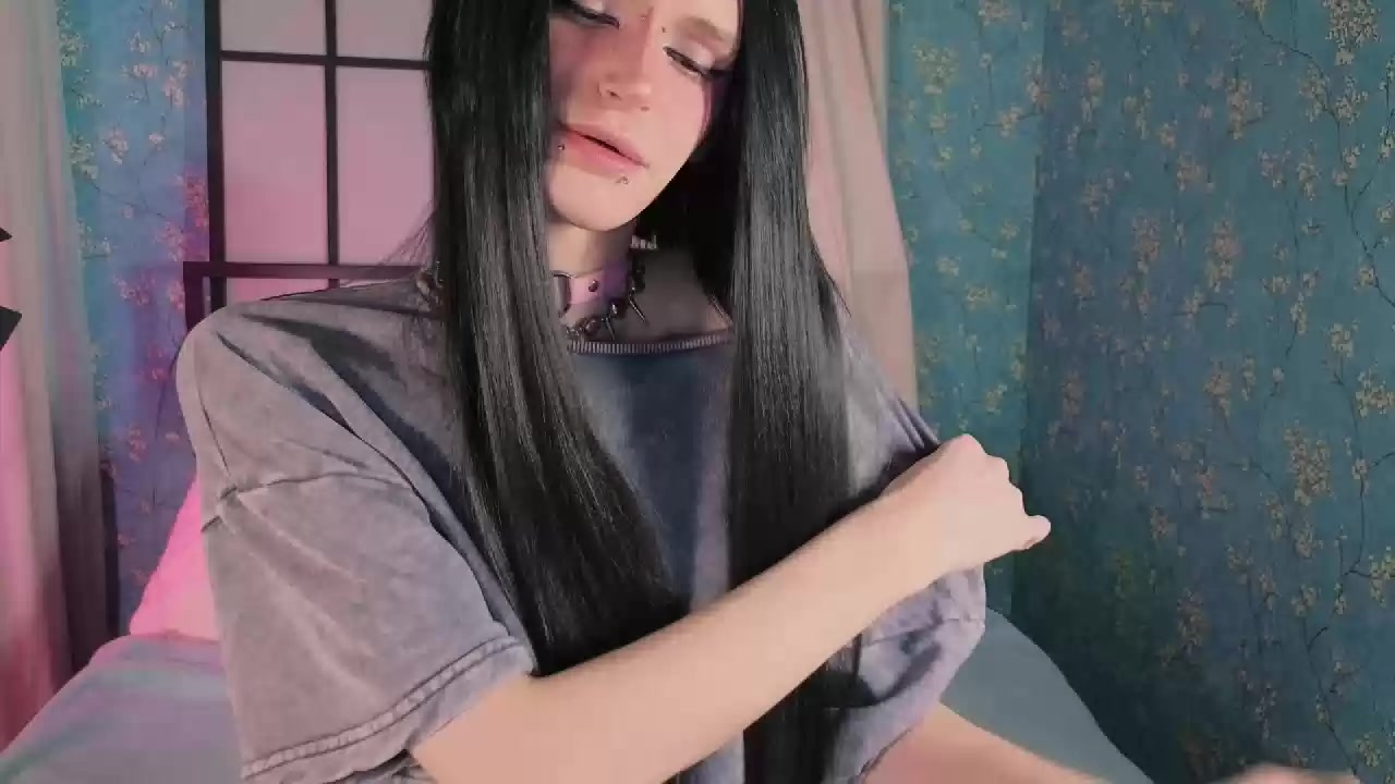 Model - Madison bigcock