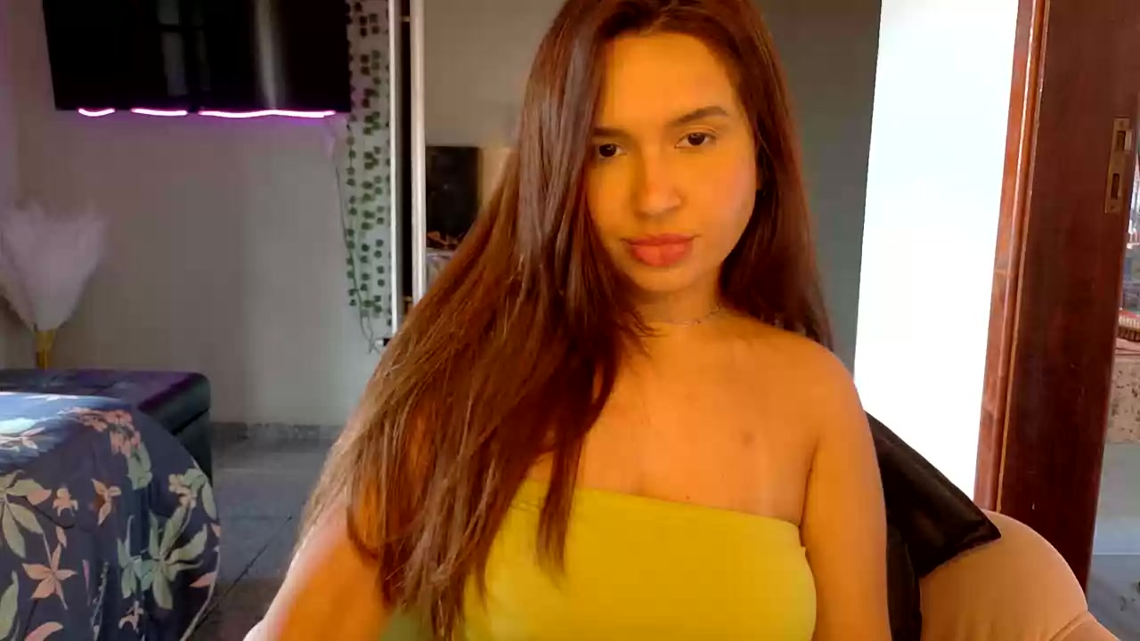 Model - Astrid Nyx ass
