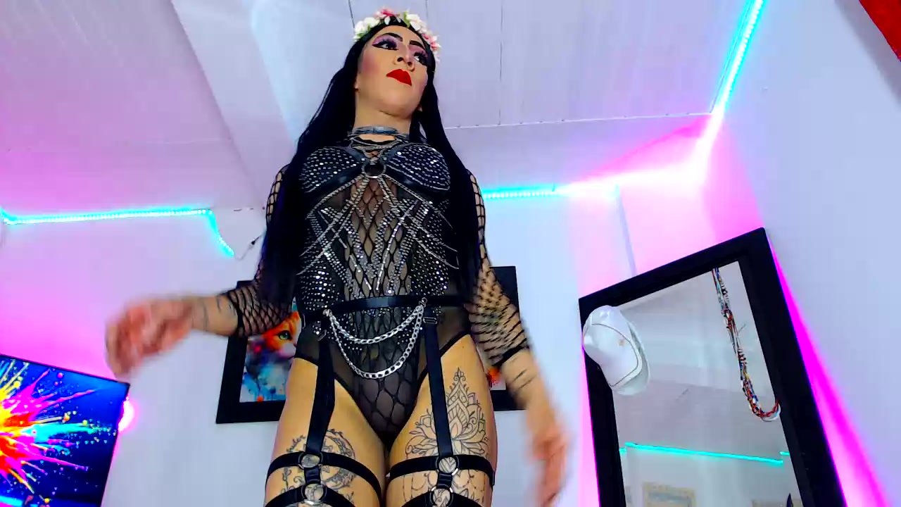 Model - sasha monrroe dildo