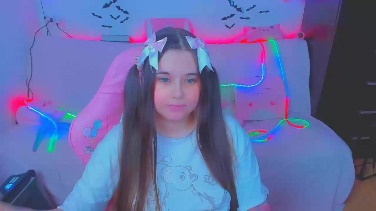 Model - your loli teen