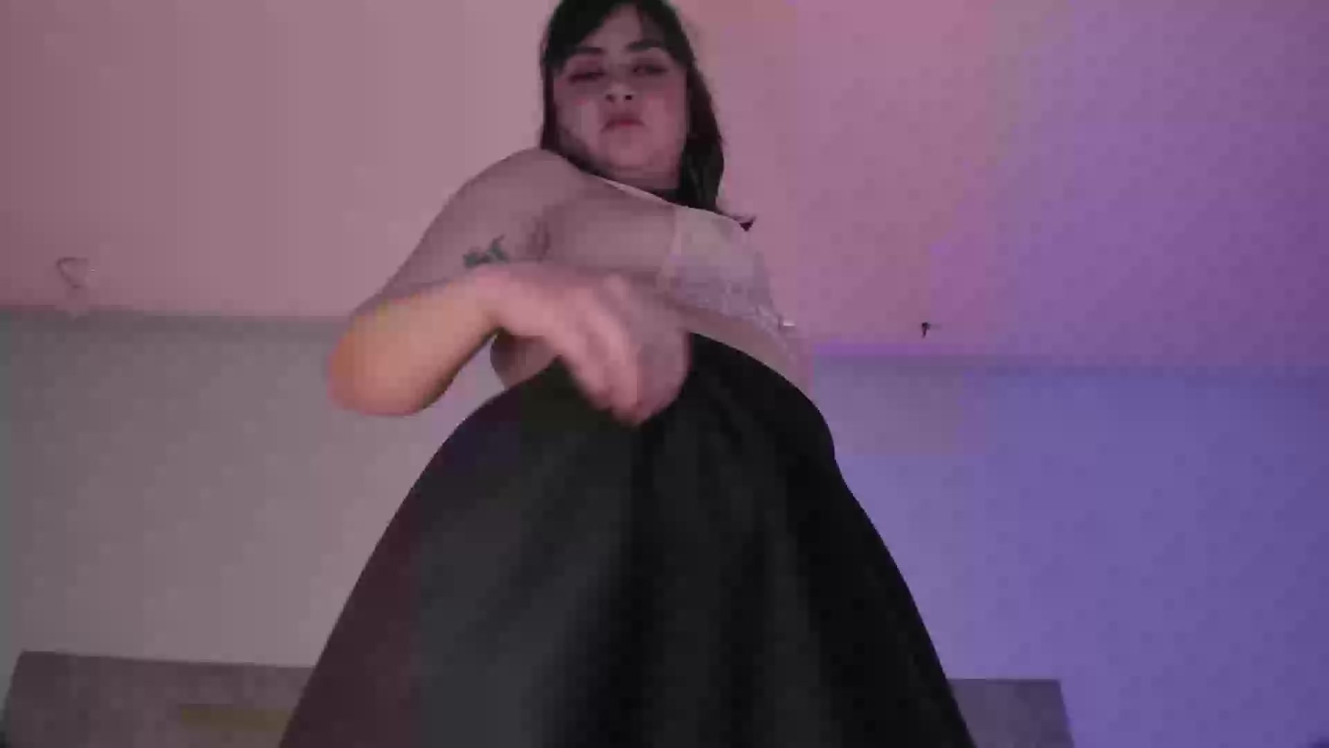 Model - Lyla Vixxen Curvy