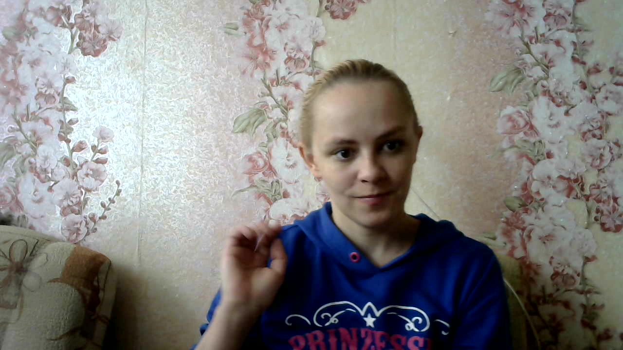 Model - MelaniBloom striptease