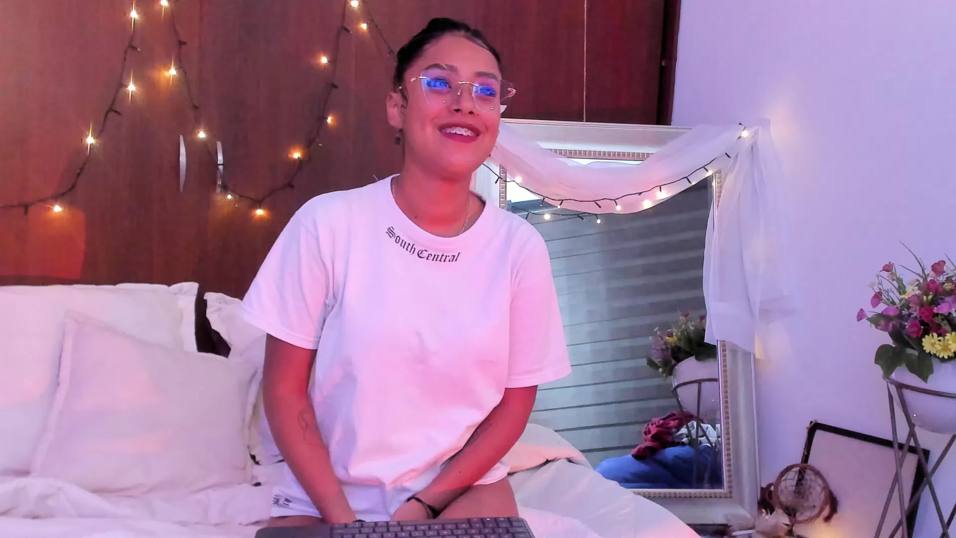 Model - Sarah Monroe teen