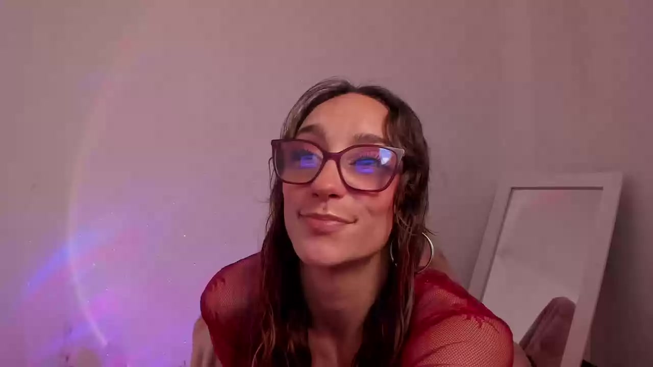 Model - Gaby E dildo