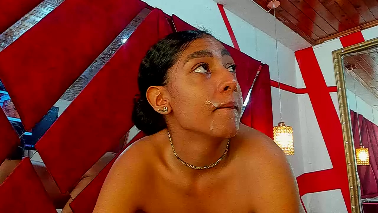 Model - nataly-blonder feet