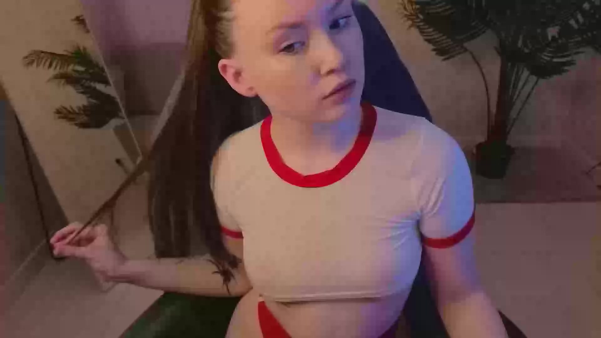 Model - Sirena blowjob