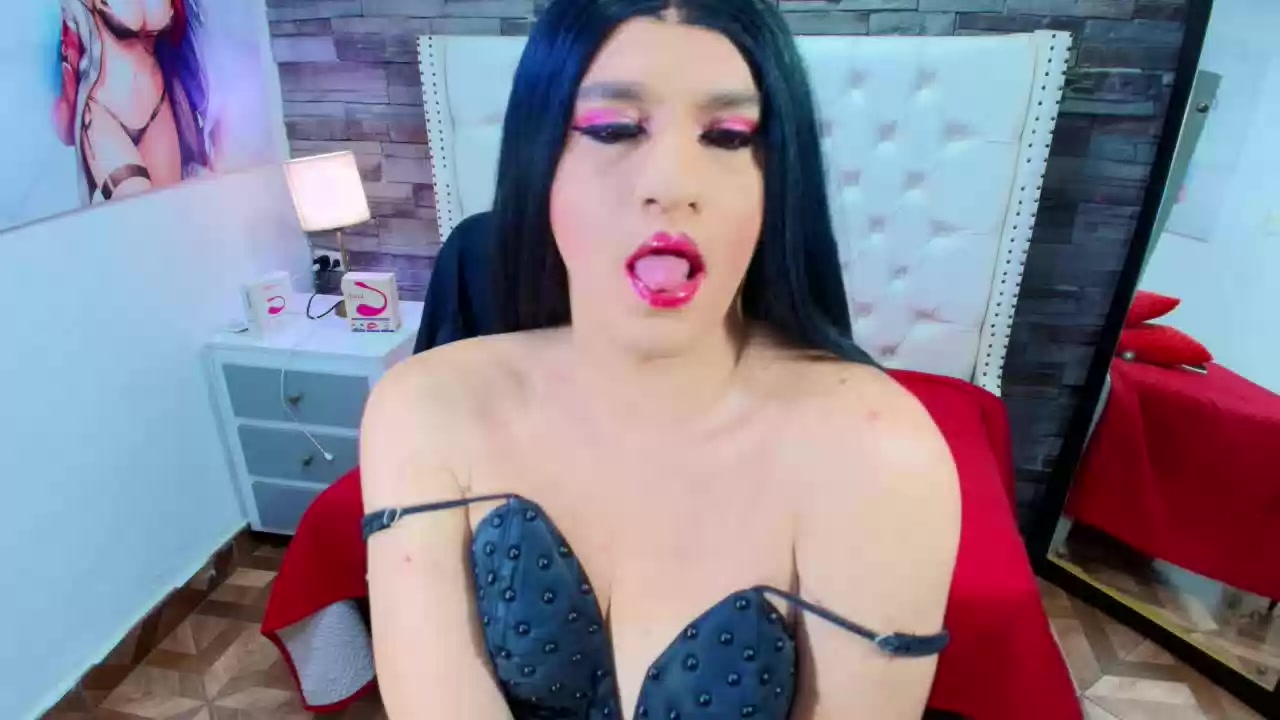 Model - TRINY_TS sex