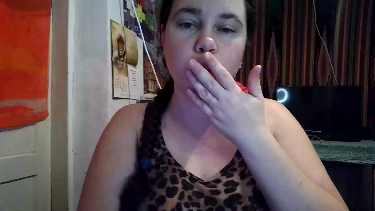 Model - Cora_Maro ass