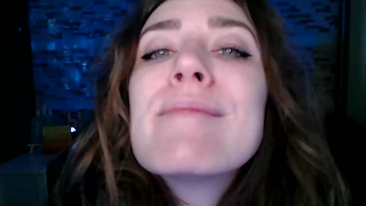 Model - Dalia_peach fetish