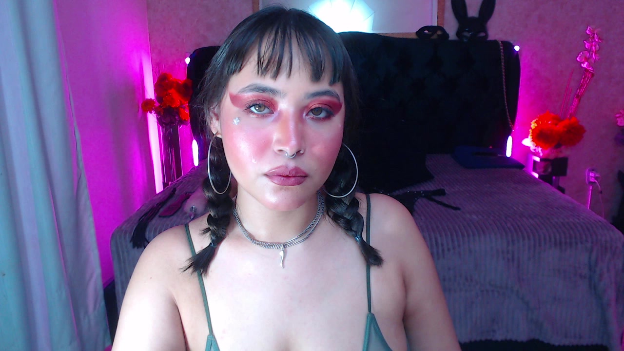 Model - Marilyn White anal