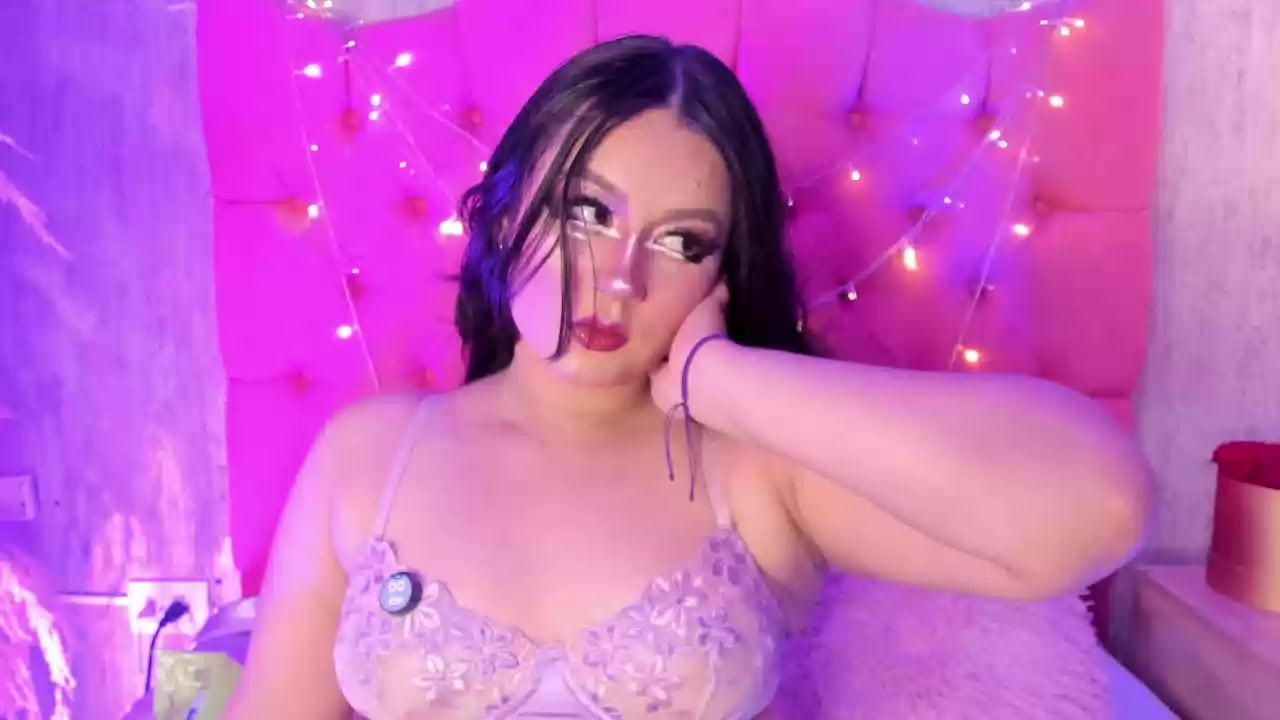 Model - sakuradilucas anal