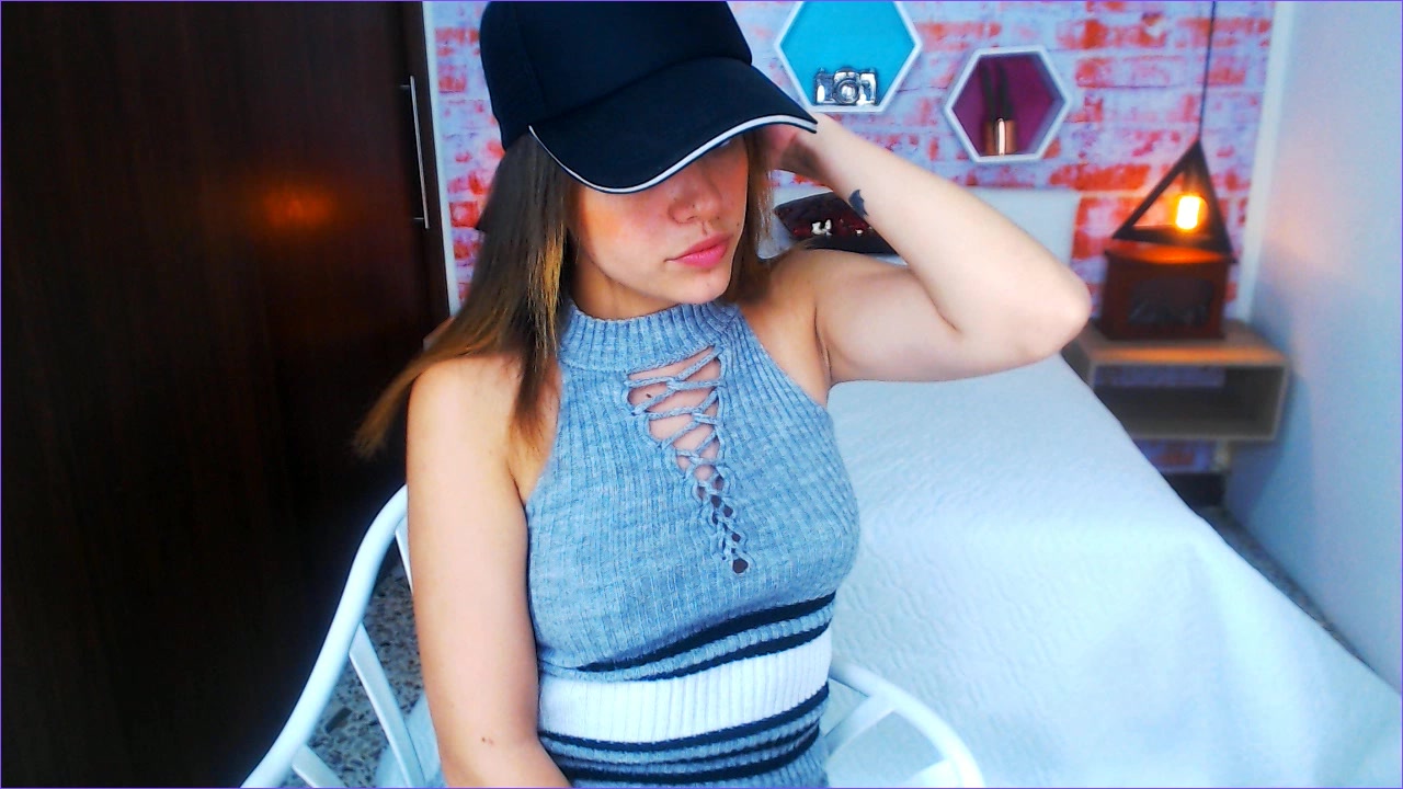 Model - Emma_torres smalltits