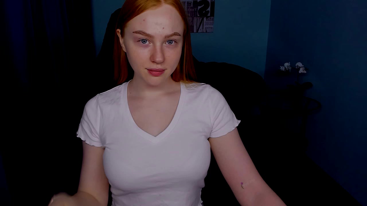 Model - Tori bigboobs