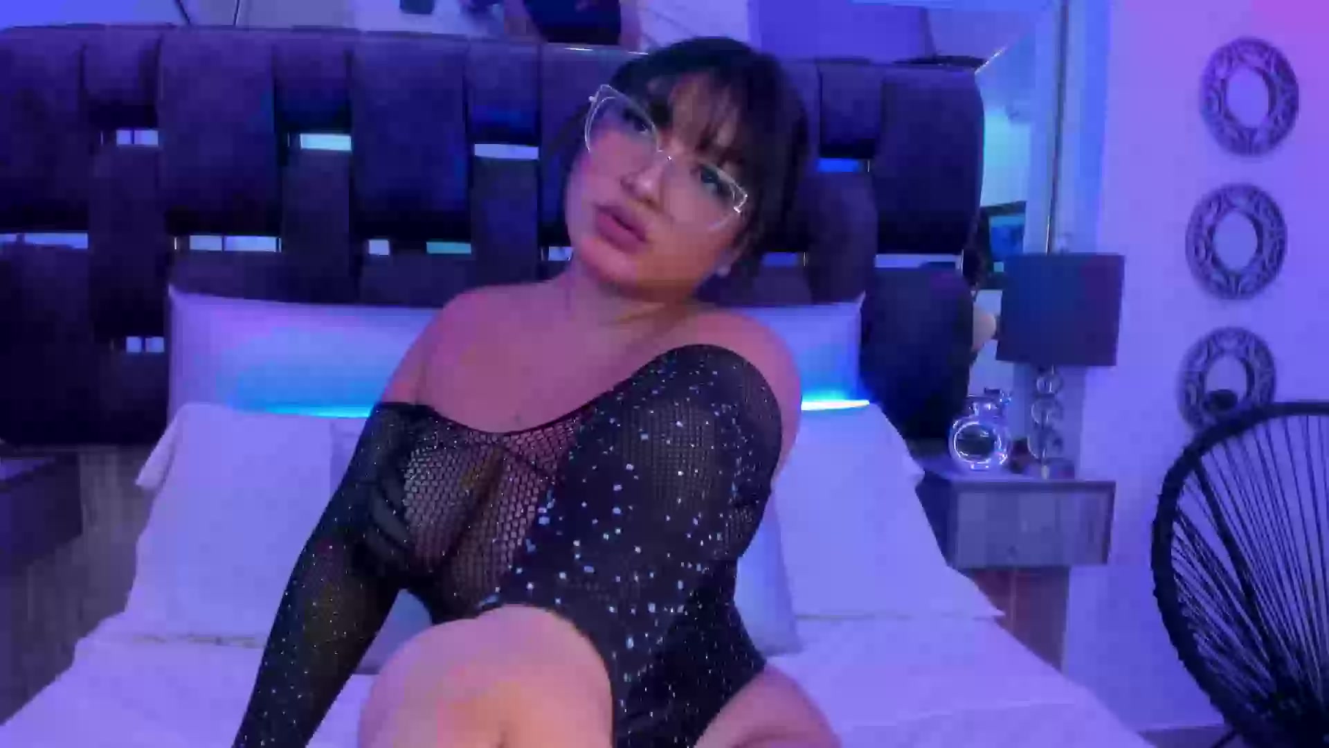 Model - CamilaMason anal