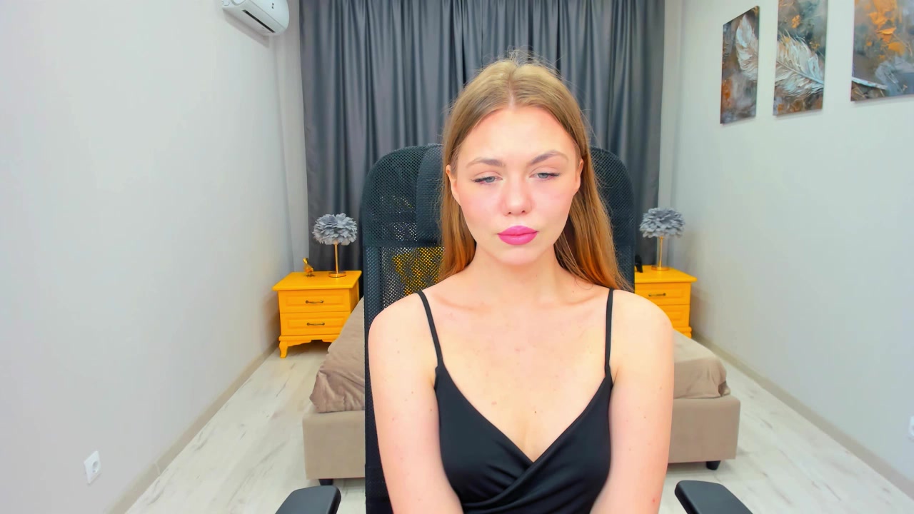 Model - SilkRose sexy