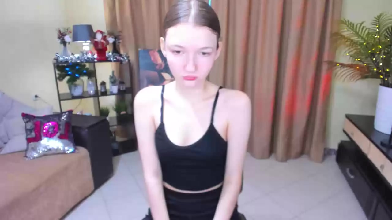 Model - NikaMacey sexy