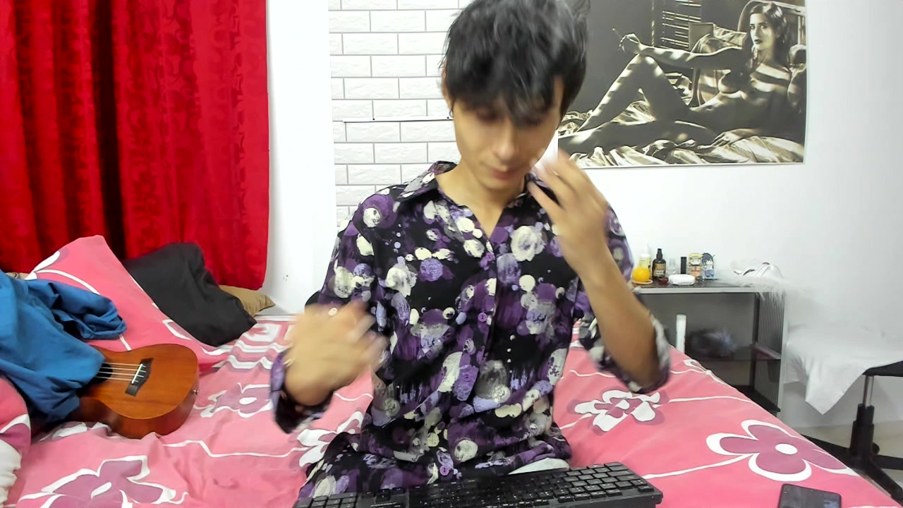 Model - honeyteen bigcock