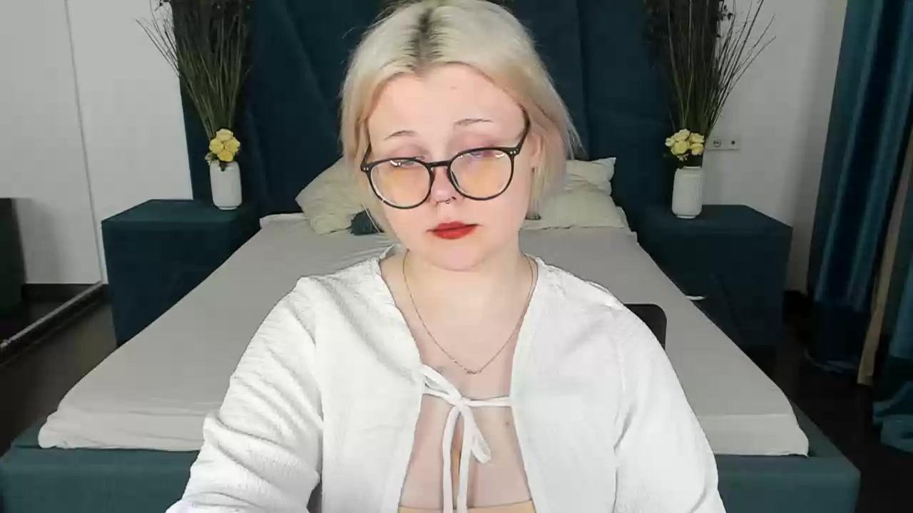 Model - ELLIE roleplay