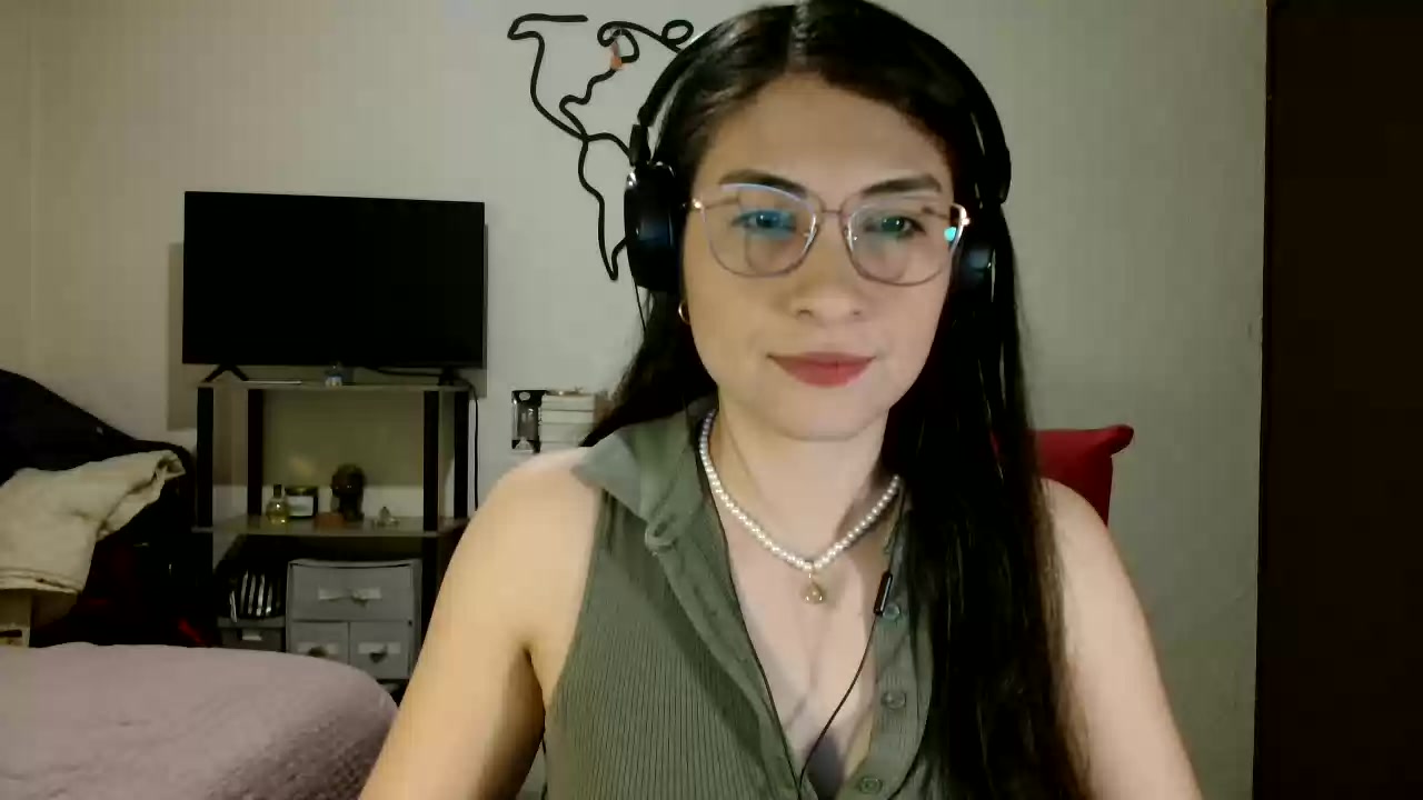 Model - CheeryMia sexy