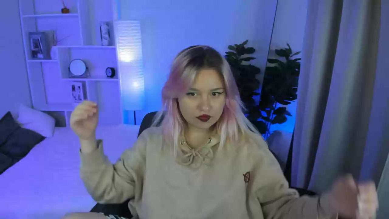 Model - Michelle feet