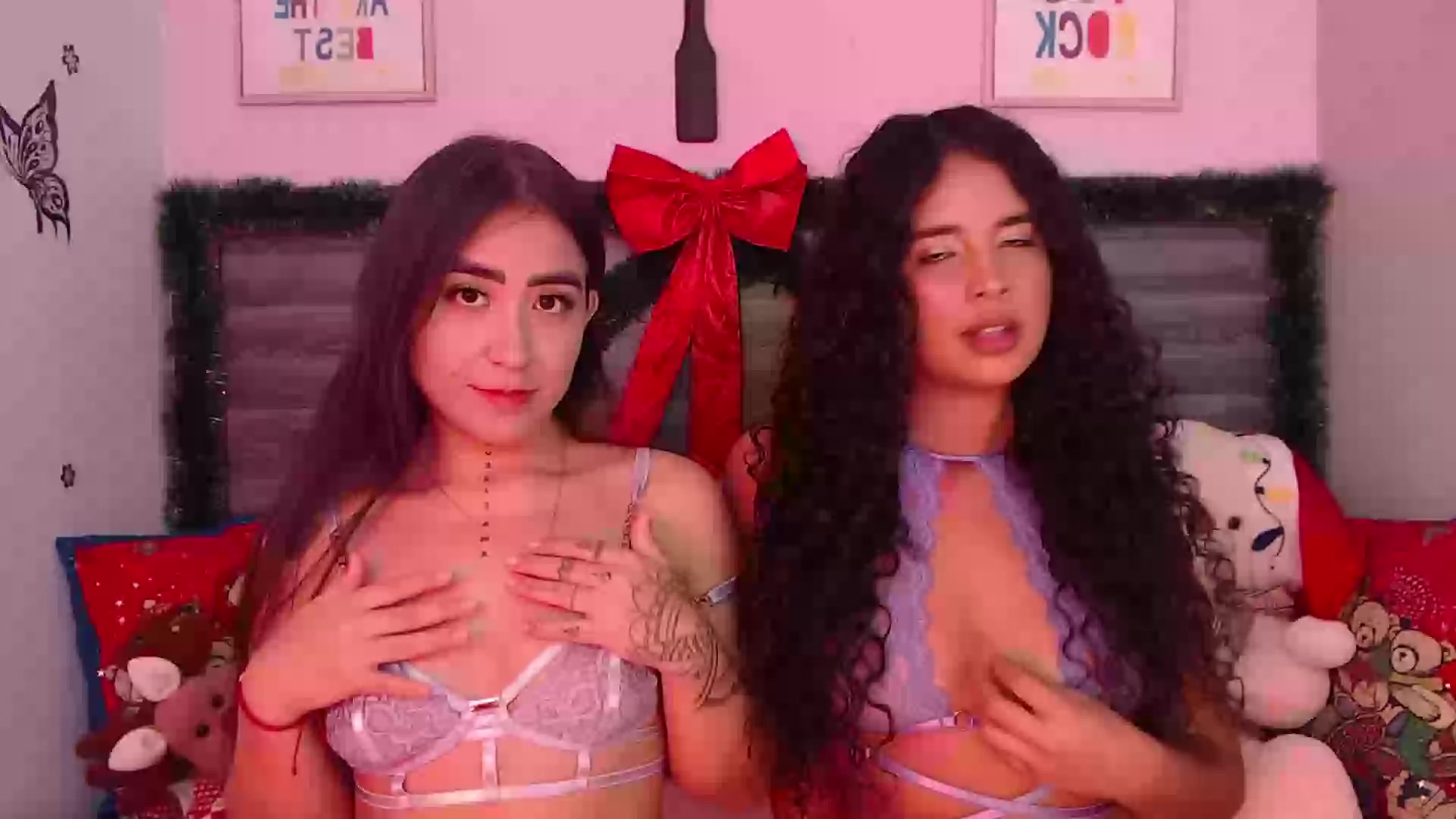 Model - Ari Cute ass