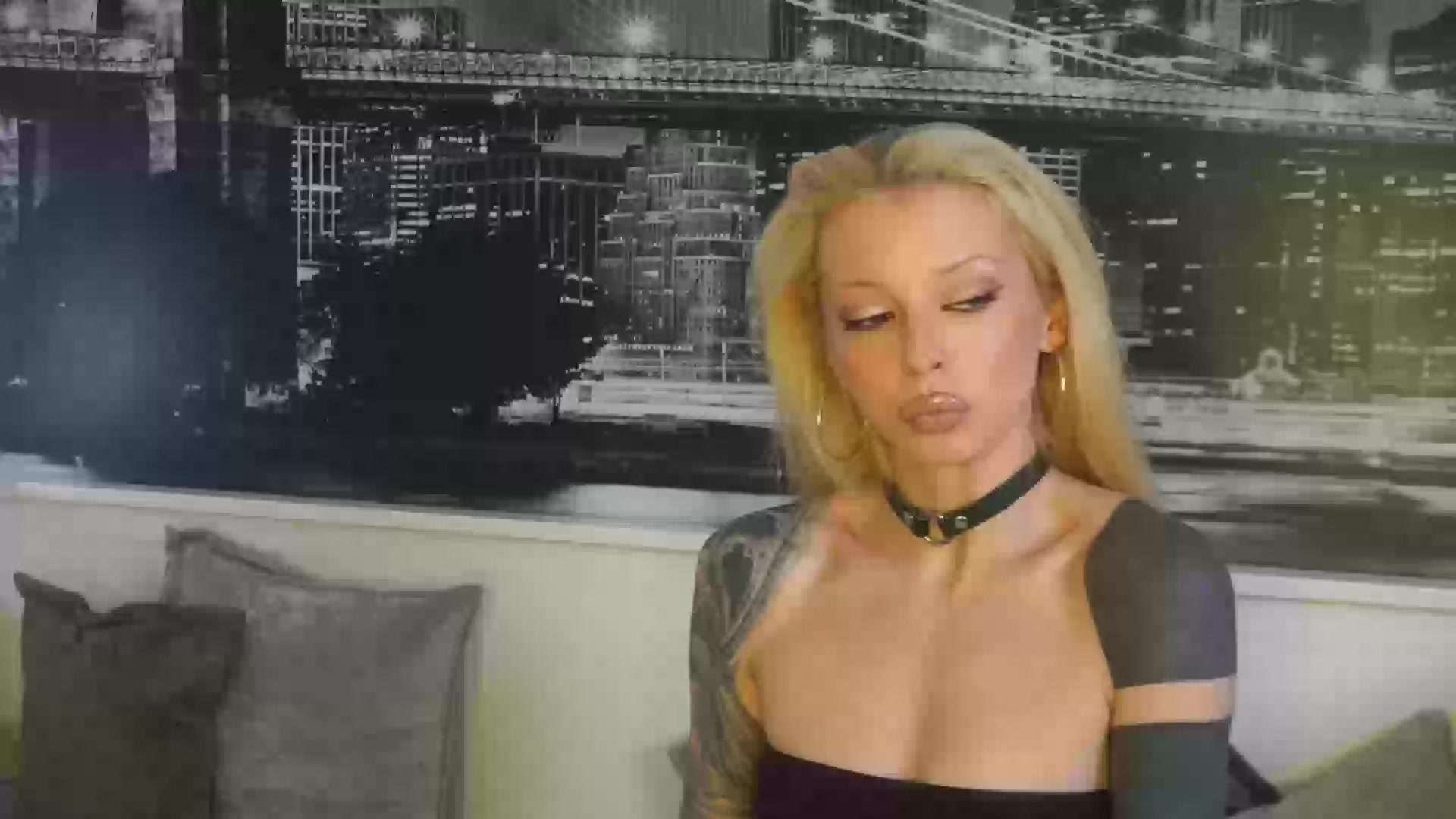 Model - Lana blowjob