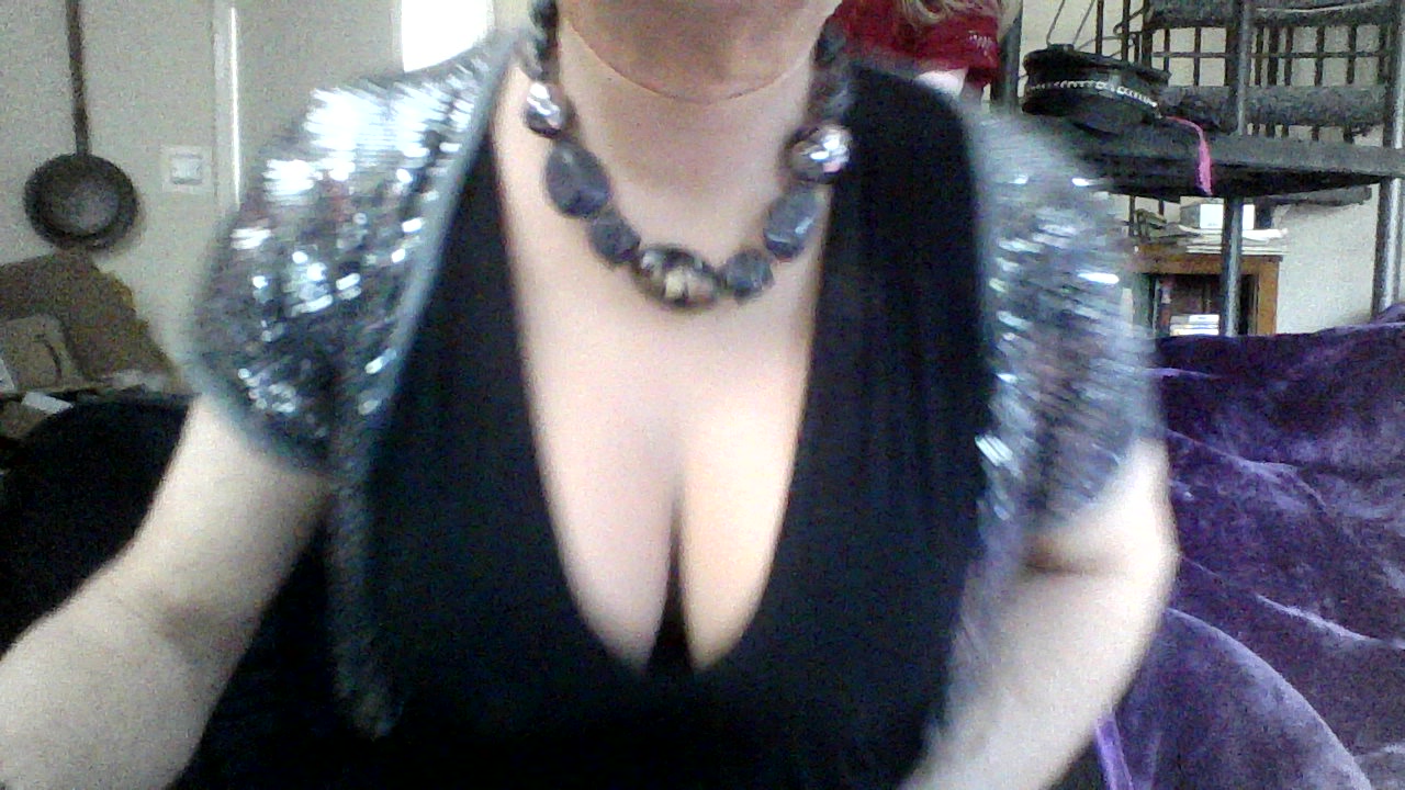 Model - Lisa Smiles toys