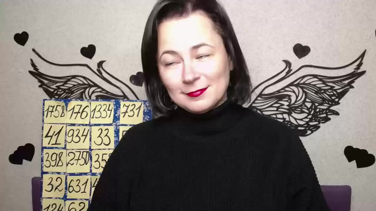 Model - MarieSho bigtits