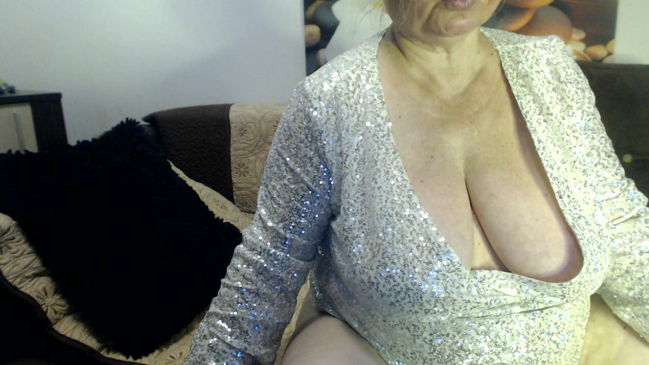 Model - Sheherazada Blair bigtits