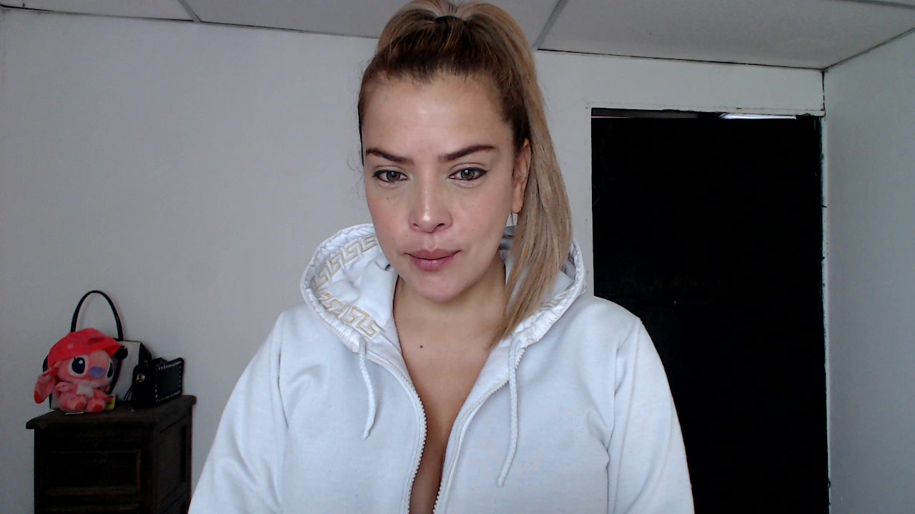 Model - lucymanizales sex
