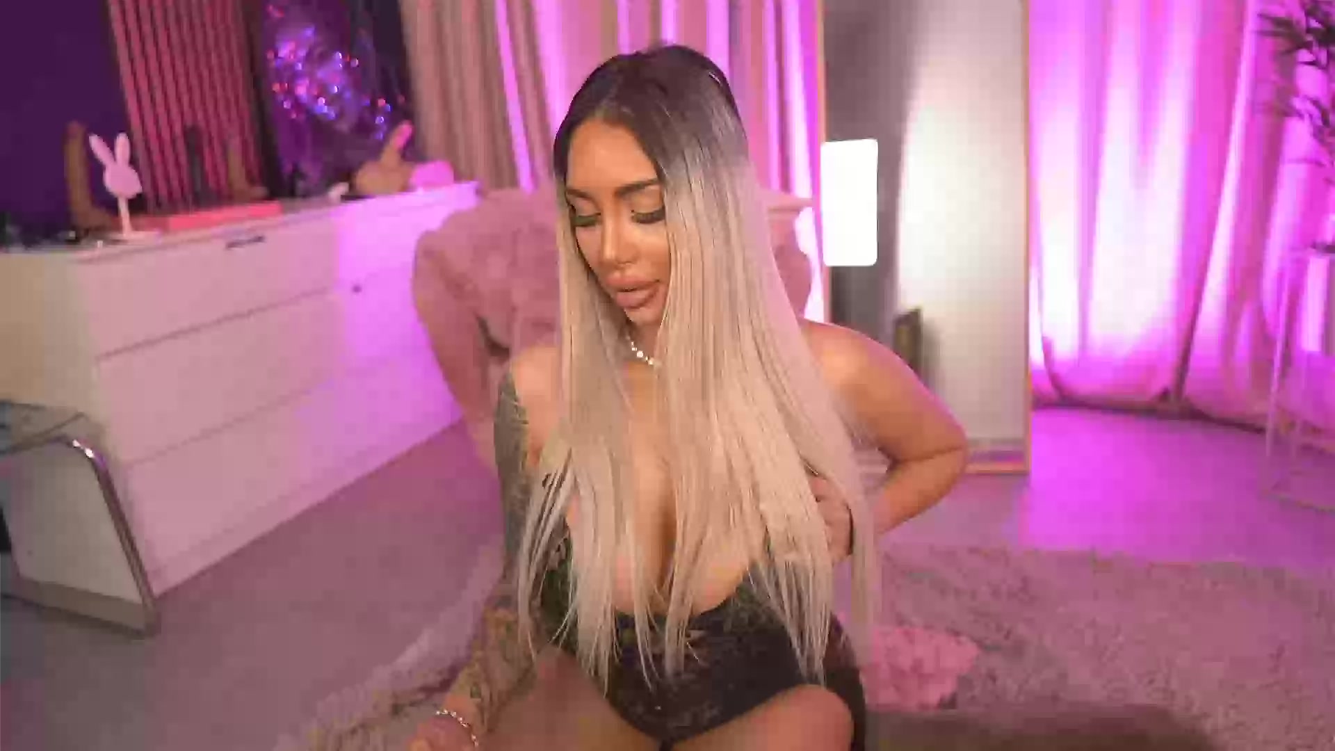 Model - GoldenAmber anal