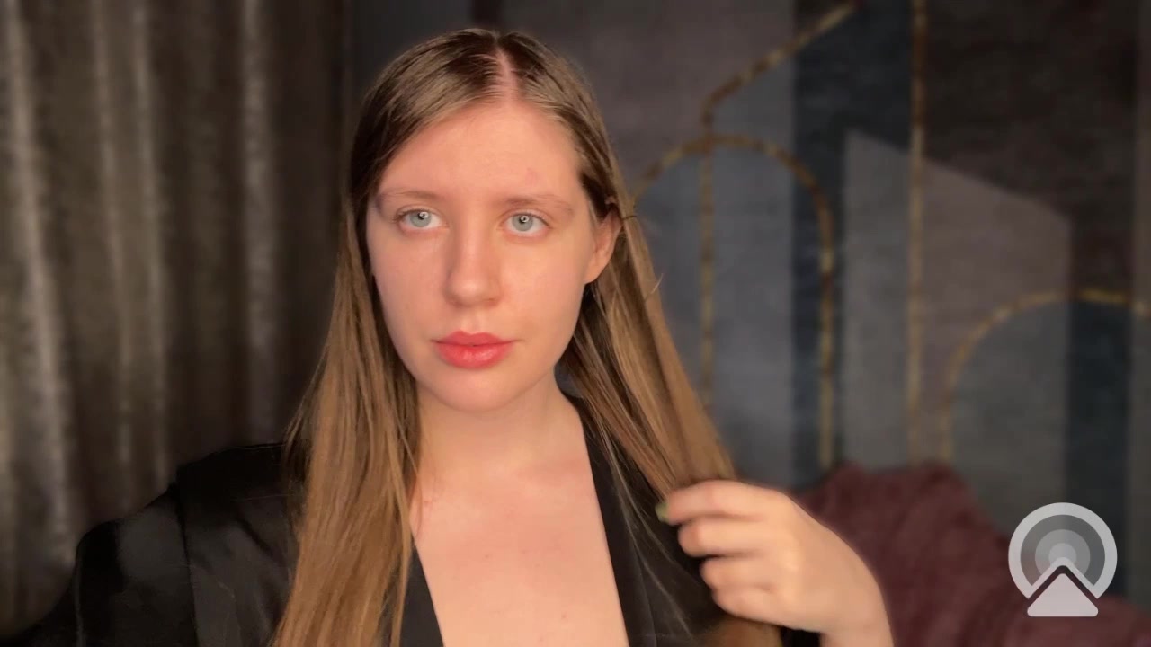 Model - Mari Pleasure striptease