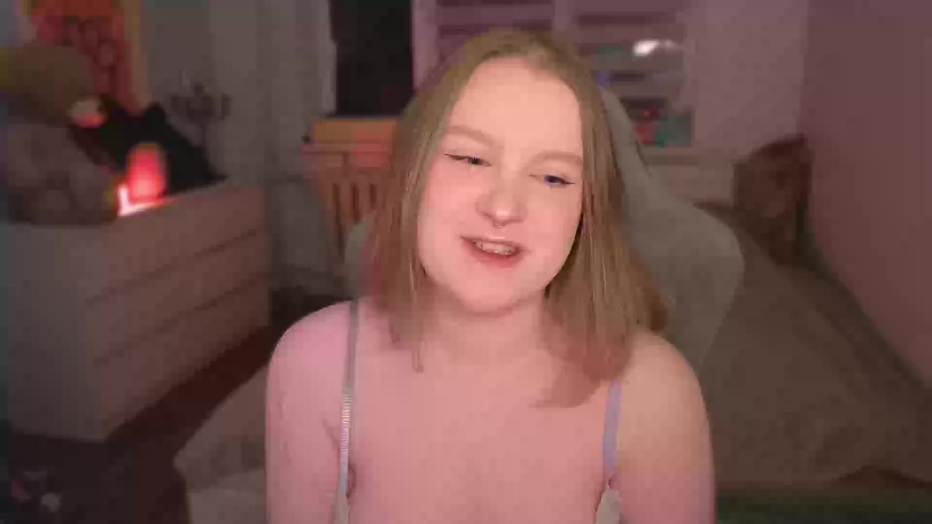 Model - Oliv1a bigtits