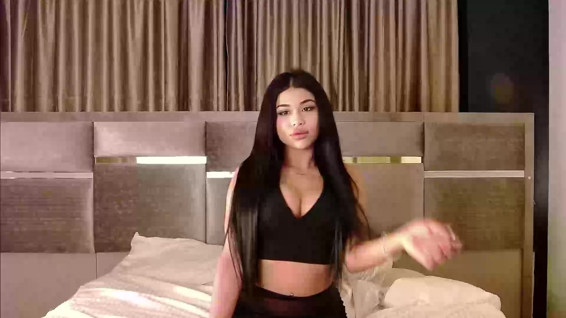 Model - VivienneLoxley ass