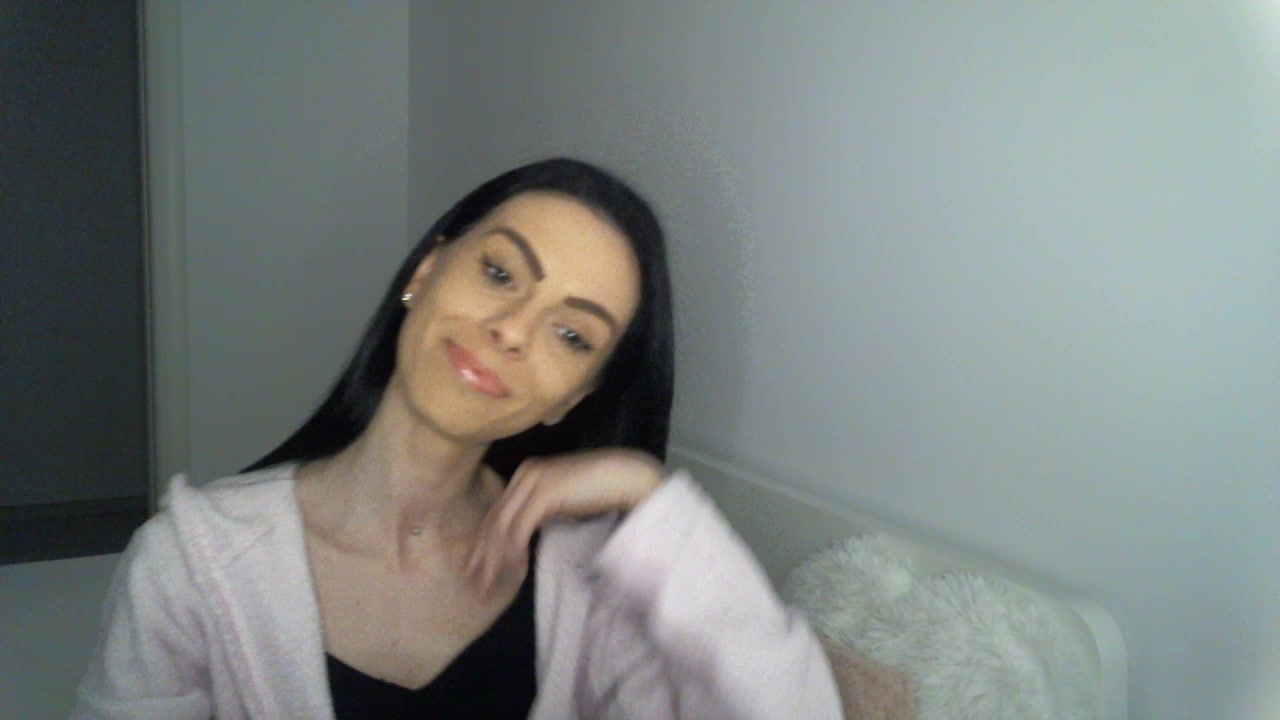 Model - AmyWolfe striptease