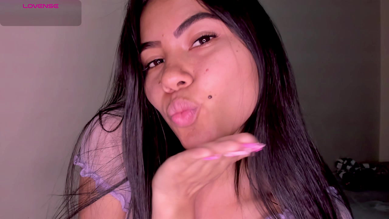 Model - Cute_Alana blowjob