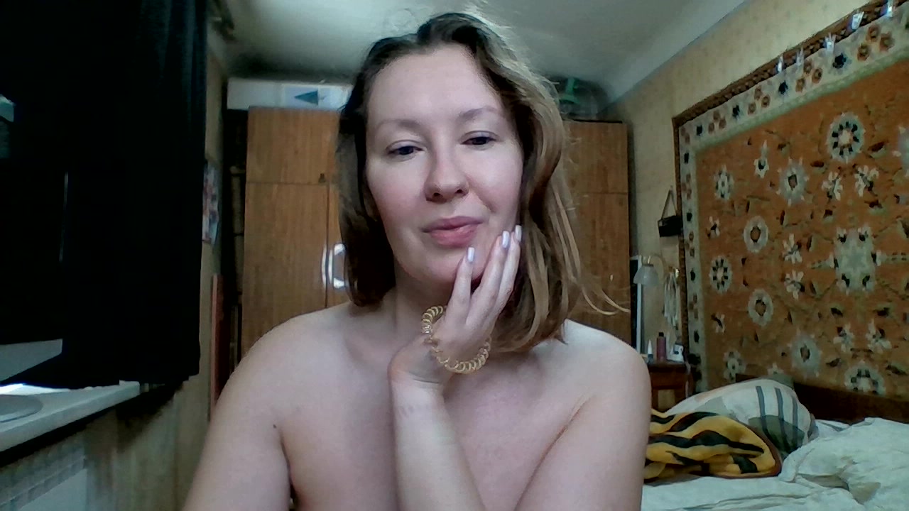 Model - AnnaXLovers striptease