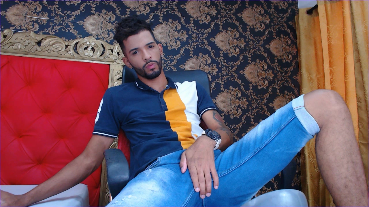 Model - GerardLee anal