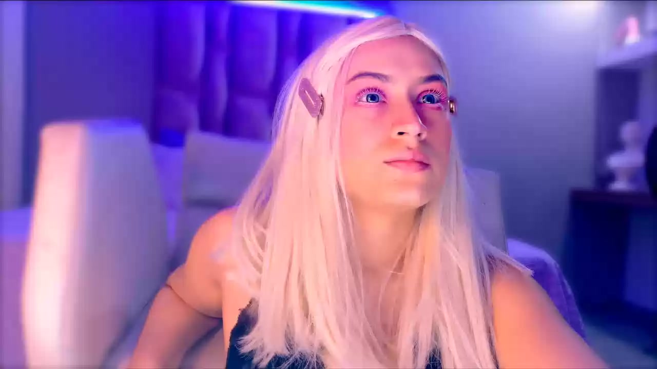 Model - Inocent Luna romanceandhot