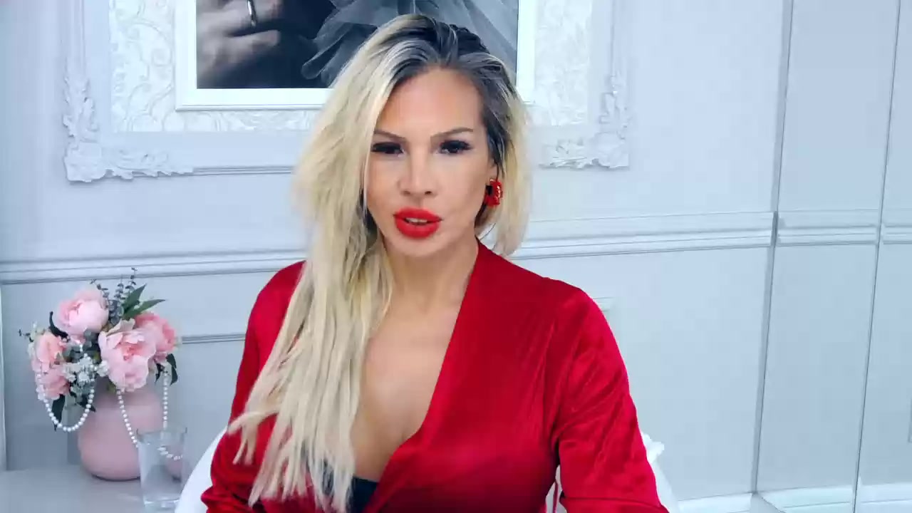 Model - SashaVaughn legs