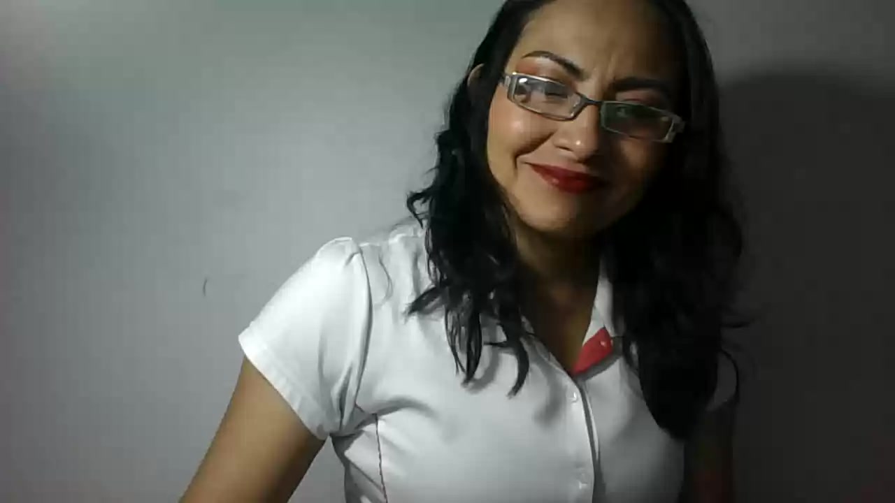 Model - YaeliSweet friendly