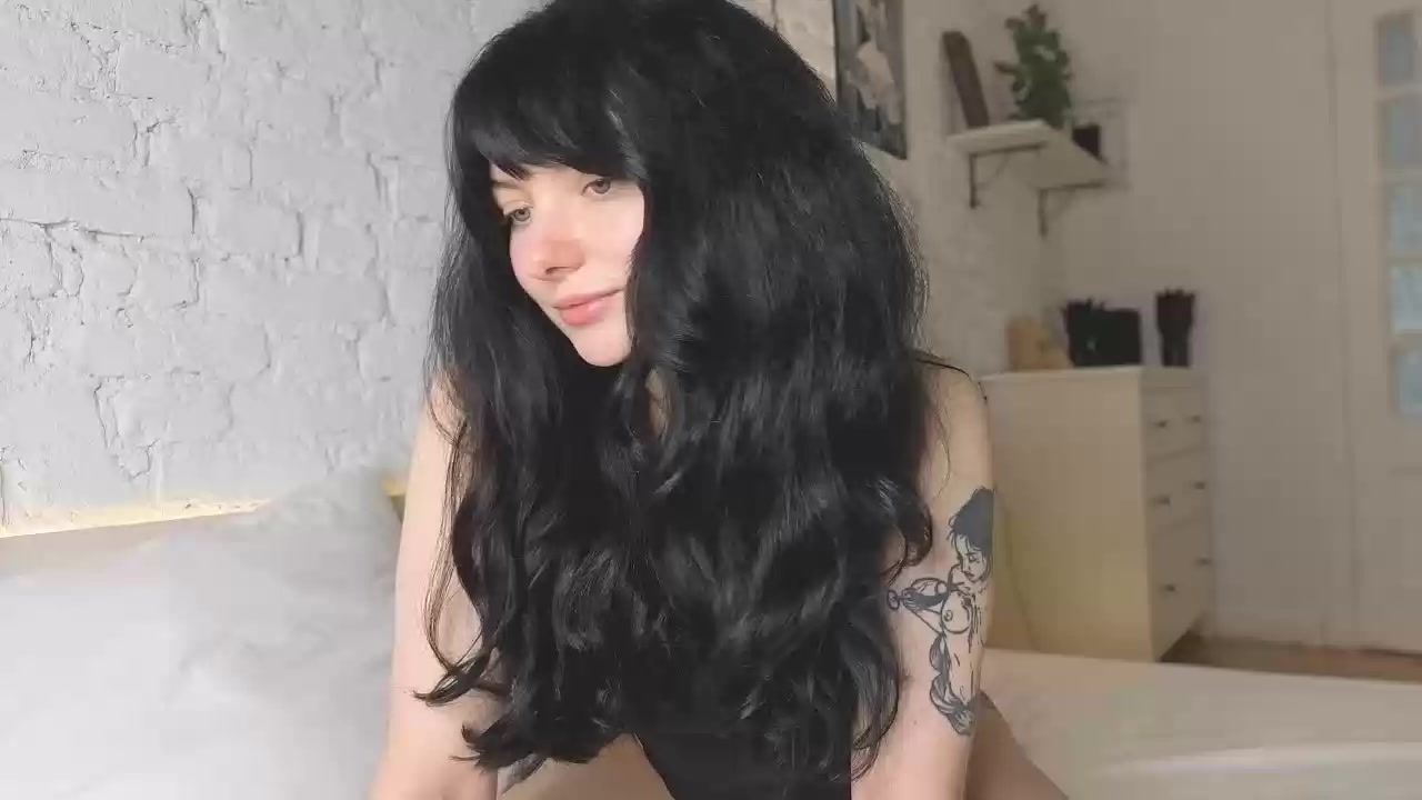 Model - Viviana Vivia blowjob