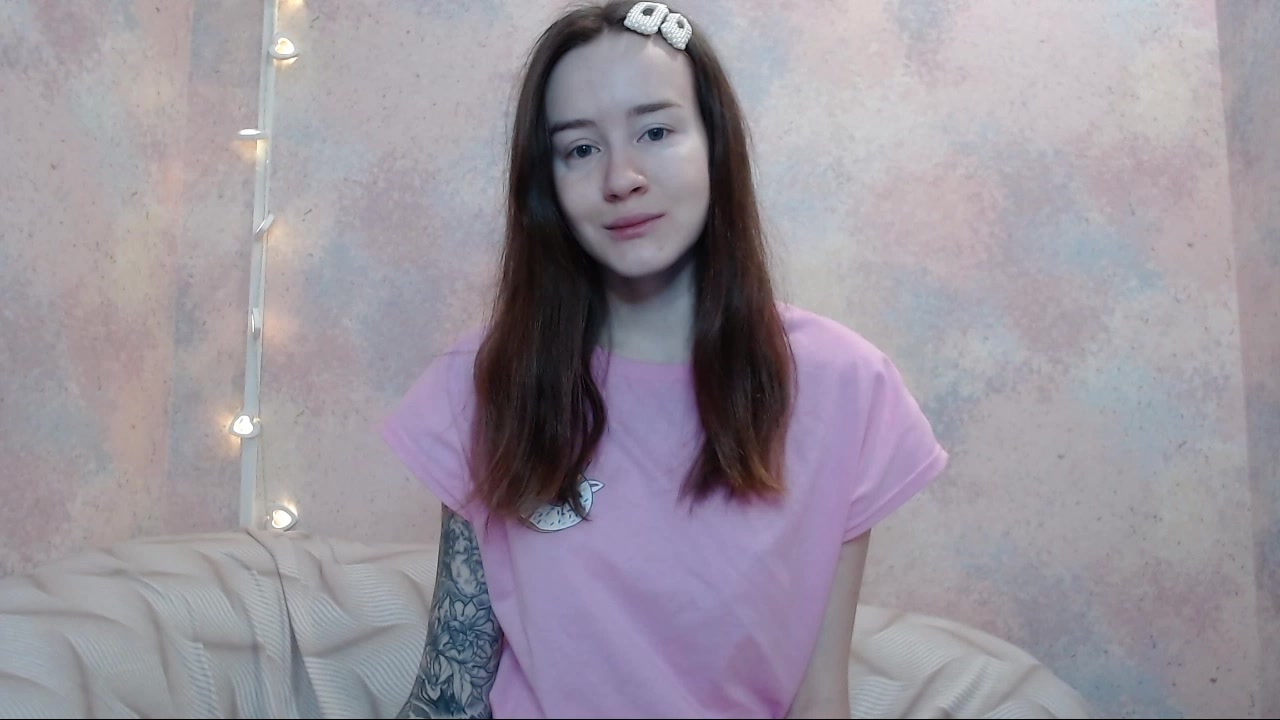 Model - KetyDevine deepthroat