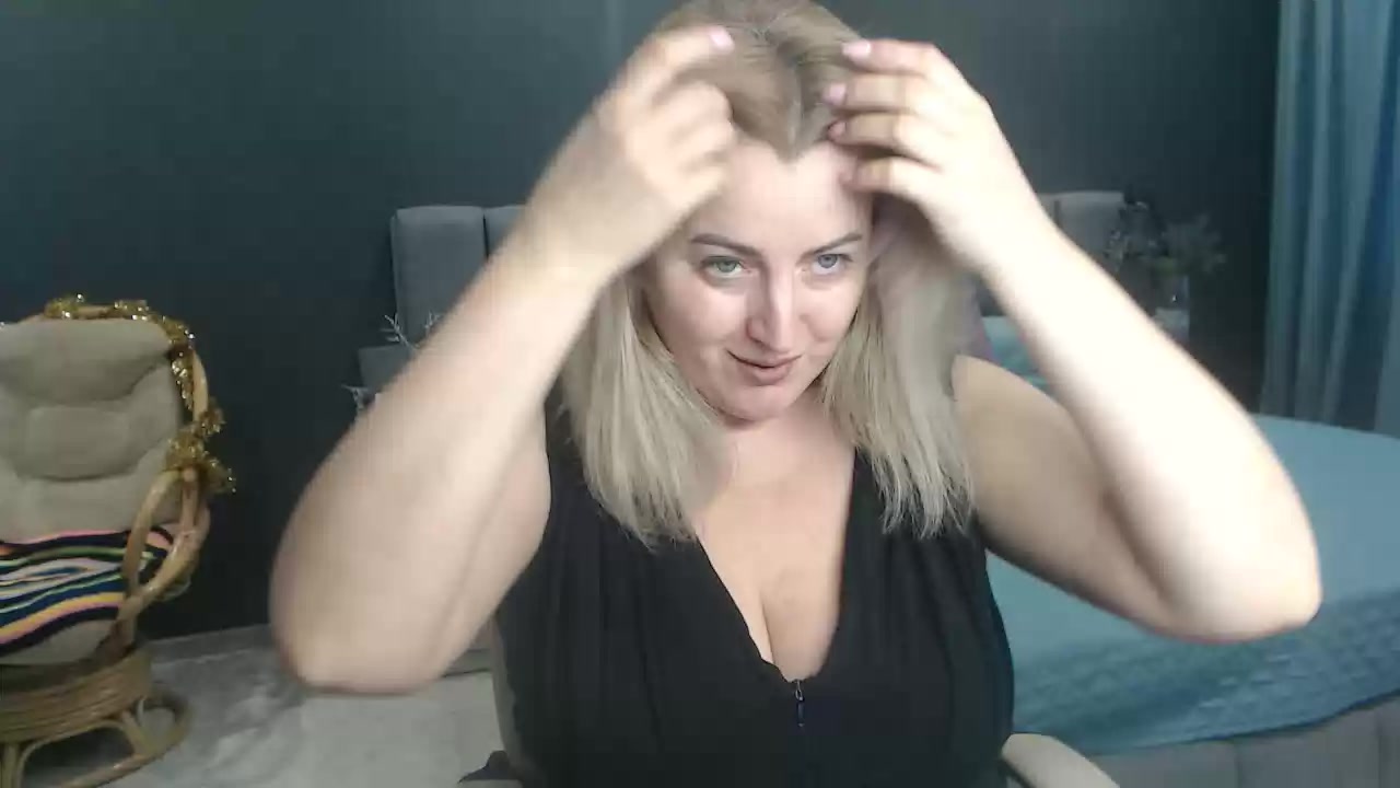 Model - AlexaRivera dirtytalk