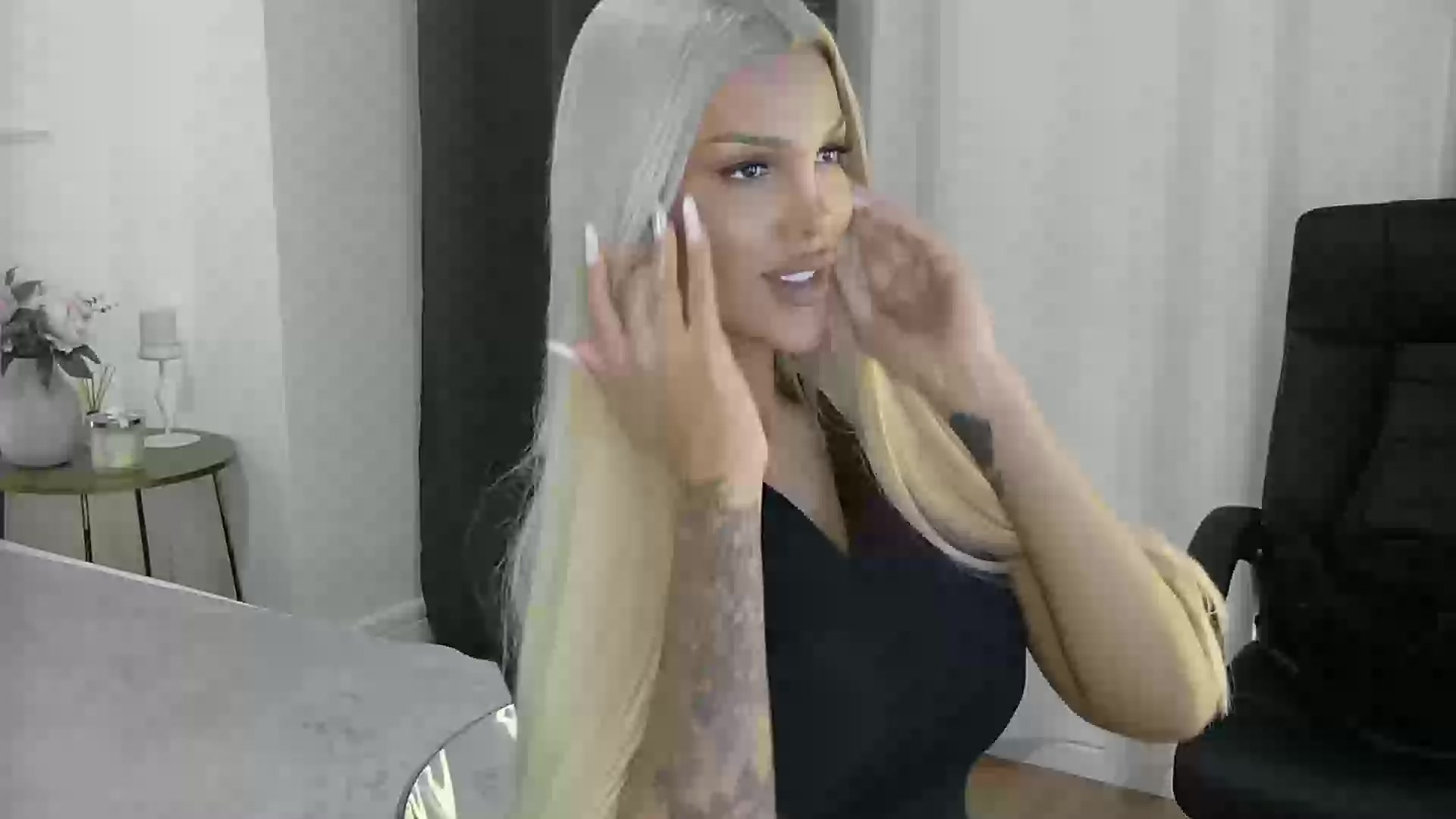 Model - ShayBlonde fetish