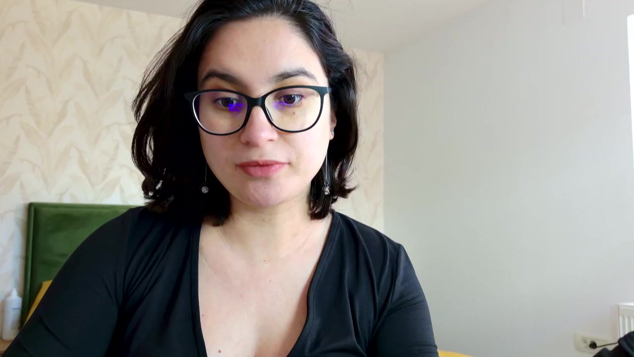 Model - PinkNextDoor heels