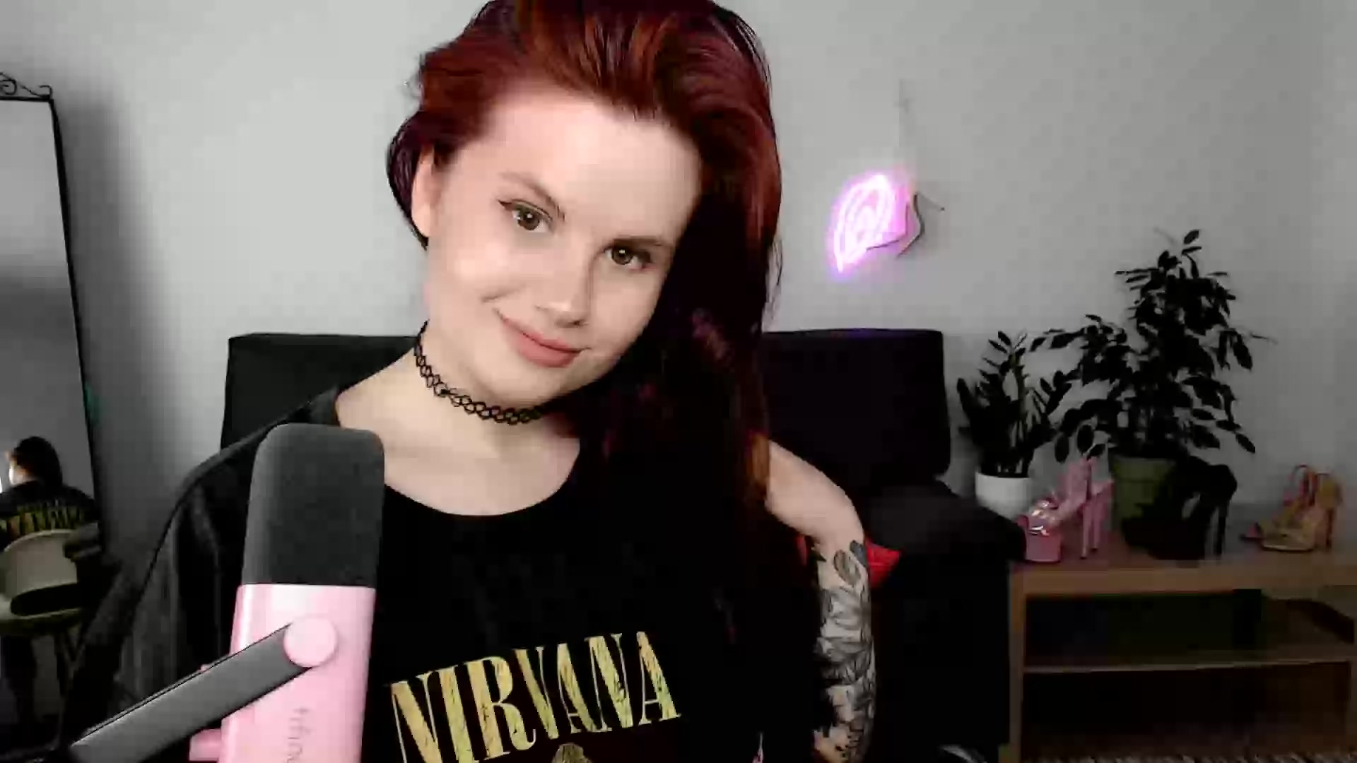 Model - DellaCrush striptease