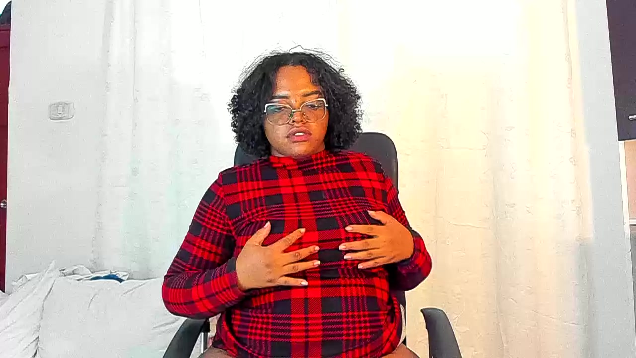 conielaurenth curvy Model - conielaurenth curvy