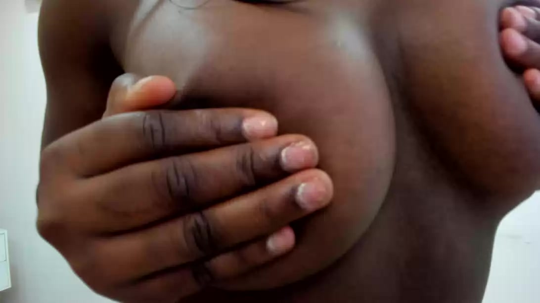 Model - AnnieVex BIGASS