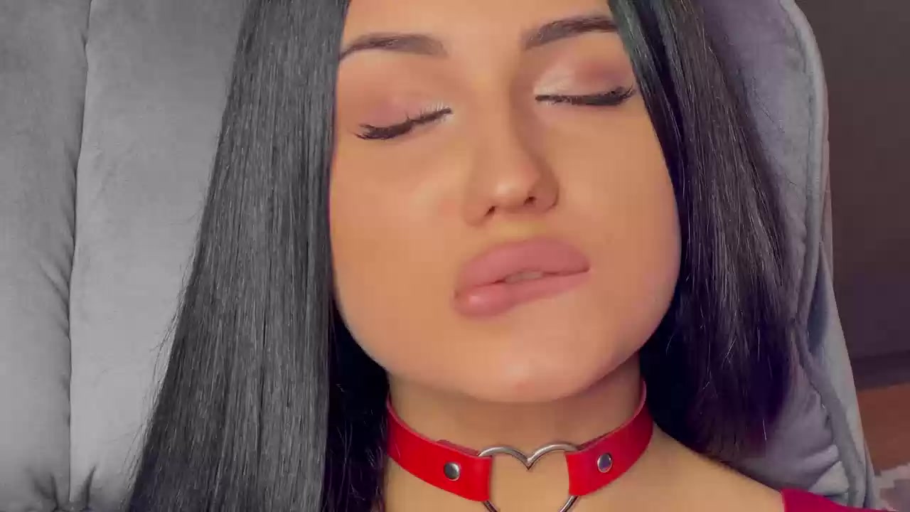 Model - mygoddesshecate bigboobs